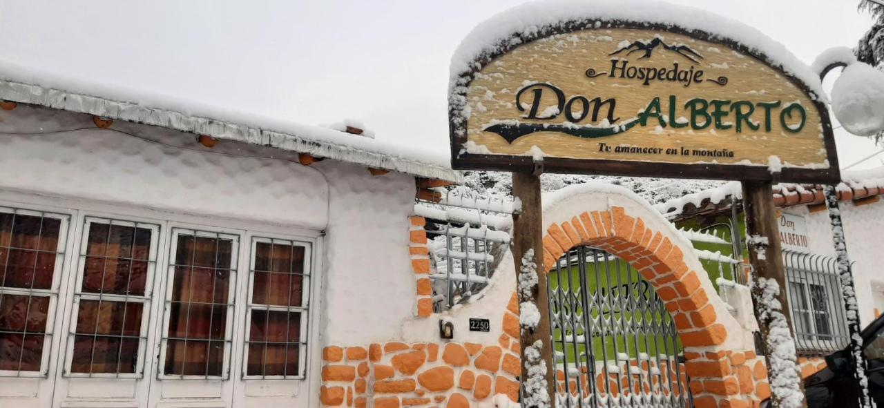Hospedaje Don Alberto Hotel Potrerillos Ngoại thất bức ảnh